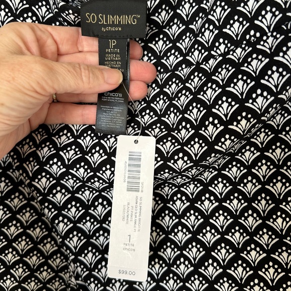 New with Tags! Chico’s “So Slimming Brigitte”
Ankle pant Size 1 Petite (8P) - Picture 5 of 6